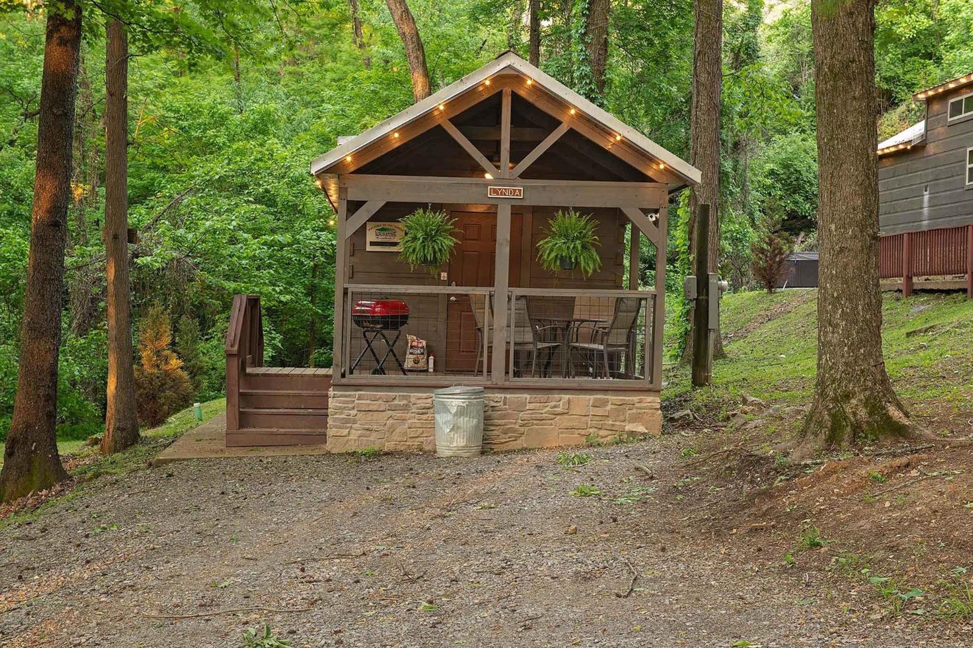 Tiny Cabin Village Private Hot Tub Lynda Cabin Chattanooga Eksteriør billede